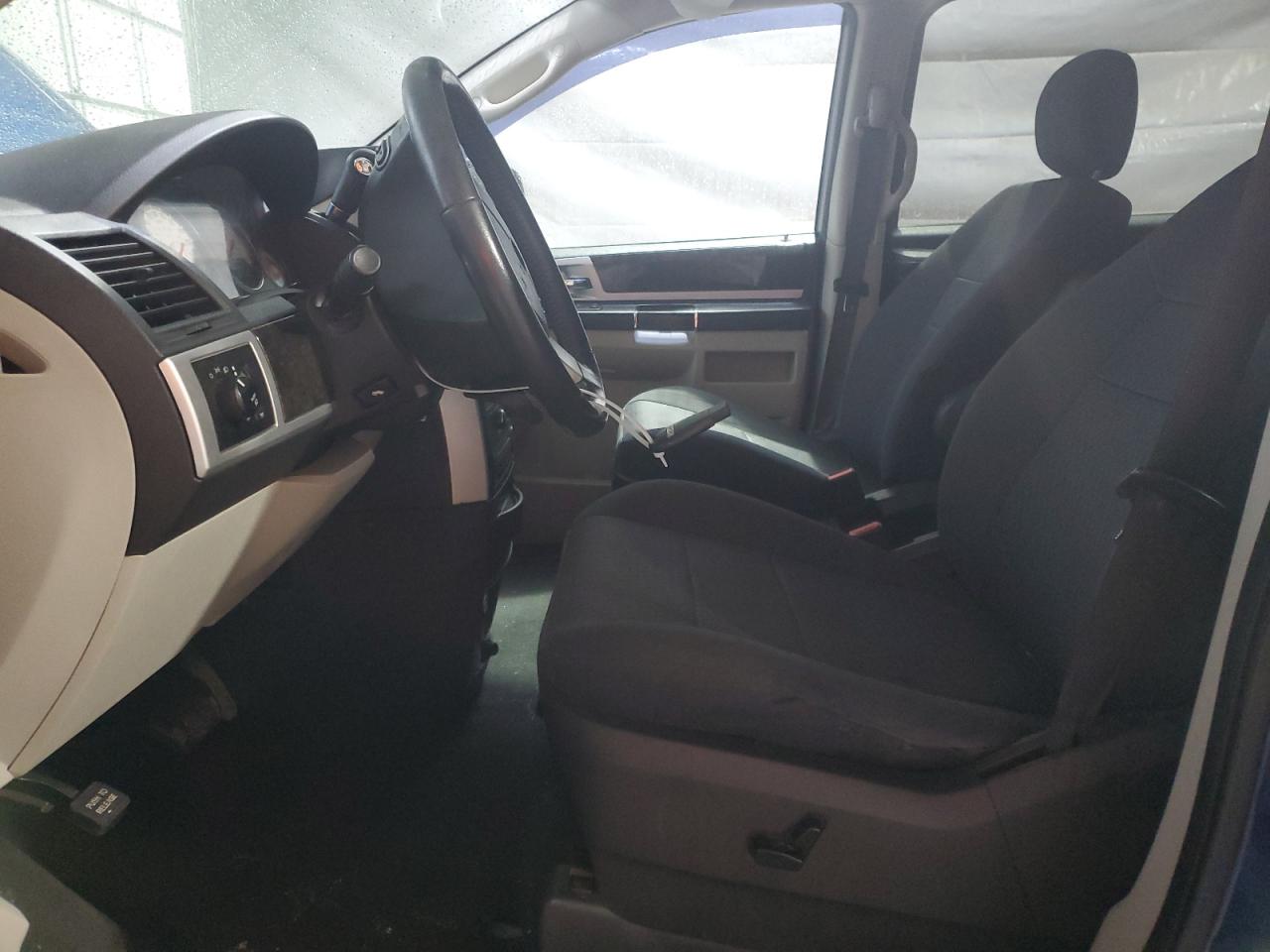 2010 Dodge Grand Caravan Sxt VIN: 2D4RN5D19AR257631 Lot: 87268575