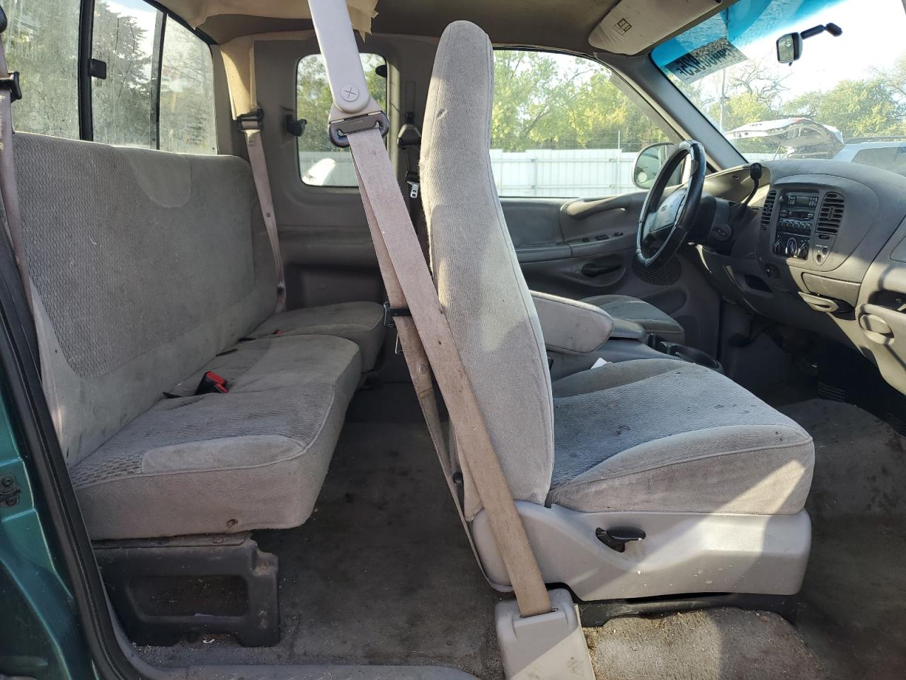 1998 Ford F150 VIN: 1FTZX1760WNC26800 Lot: 84400925