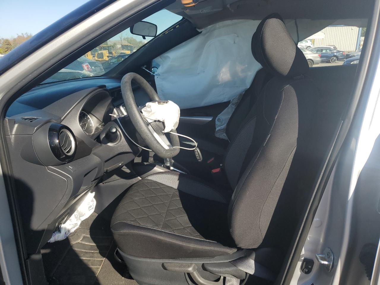 2018 Nissan Kicks S VIN: 3N1CP5CU0JL532246 Lot: 85136015