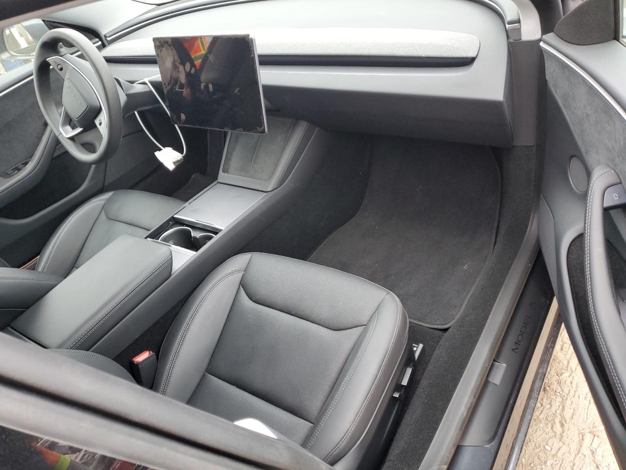 2025 Tesla Model 3 VIN: 5YJ3E1EB5SF922623 Lot: 90516485