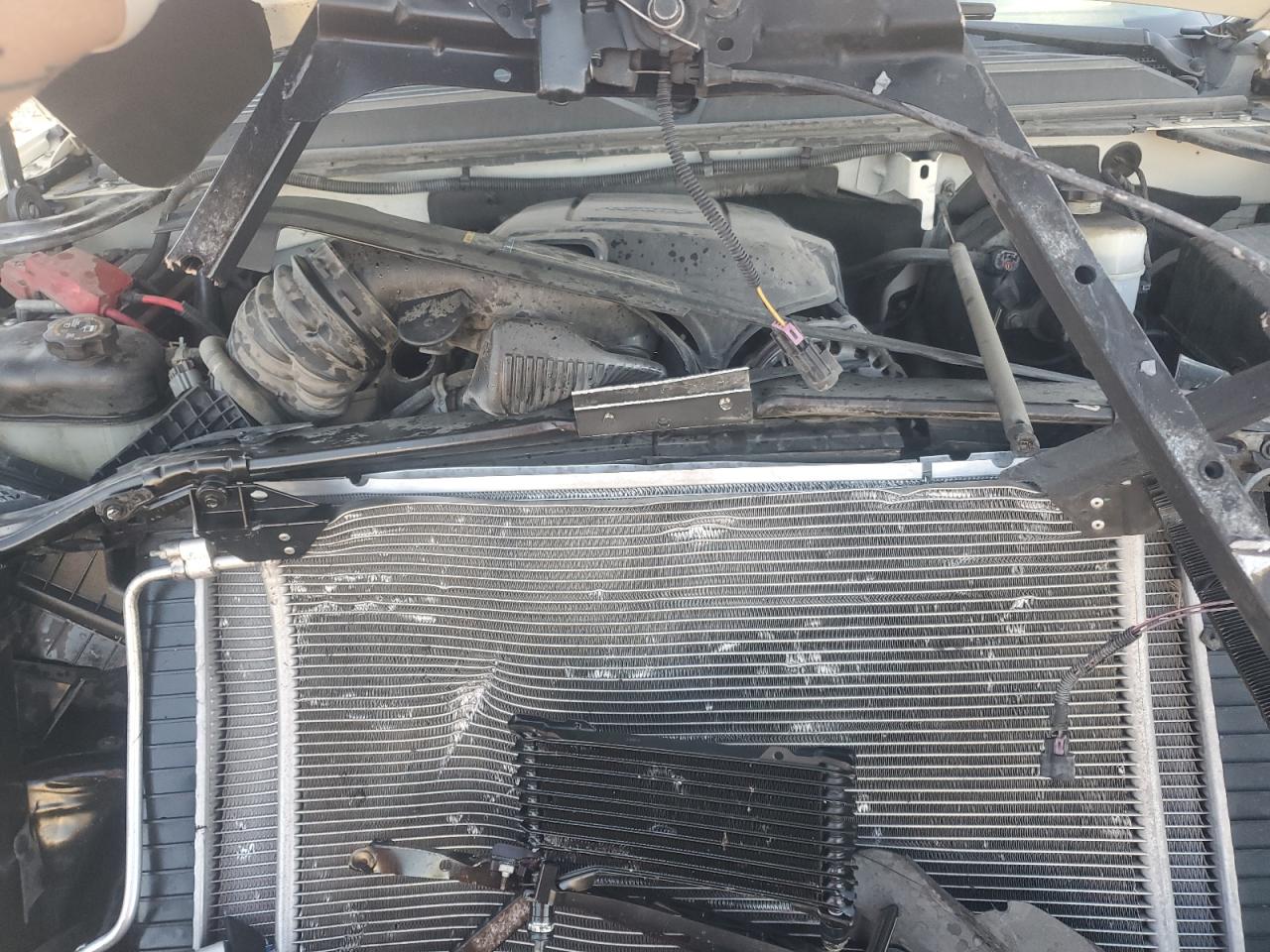 2011 GMC Yukon Xl Denali VIN: 1GKS2MEF3BR202292 Lot: 84066175