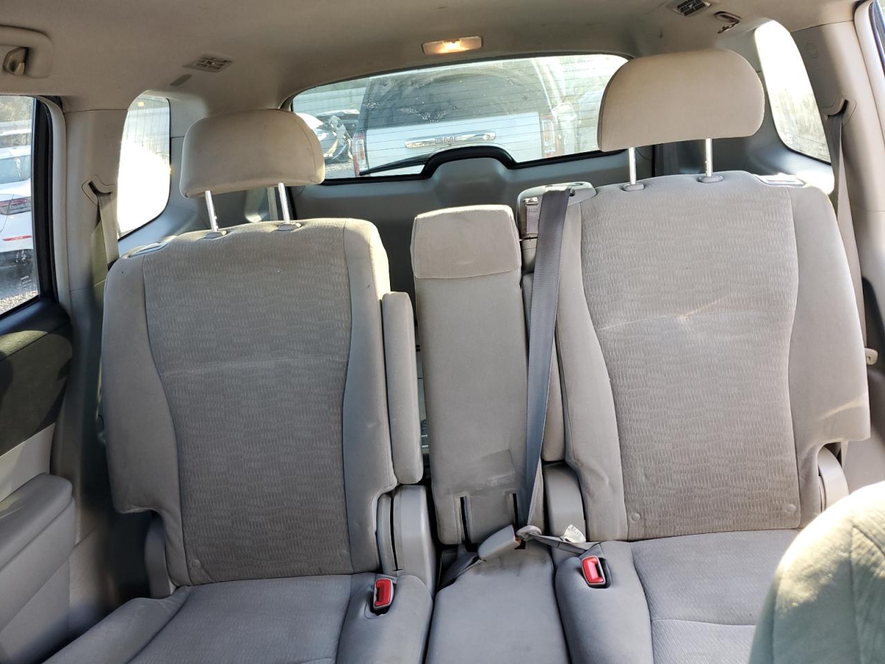 2011 Toyota Highlander Hybrid VIN: JTEBC3EH0B2002625 Lot: 84303285