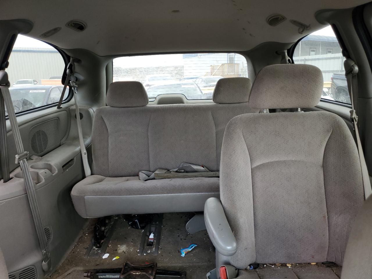 2003 Dodge Grand Caravan Sport VIN: 2D4GP44L03R176114 Lot: 84481385