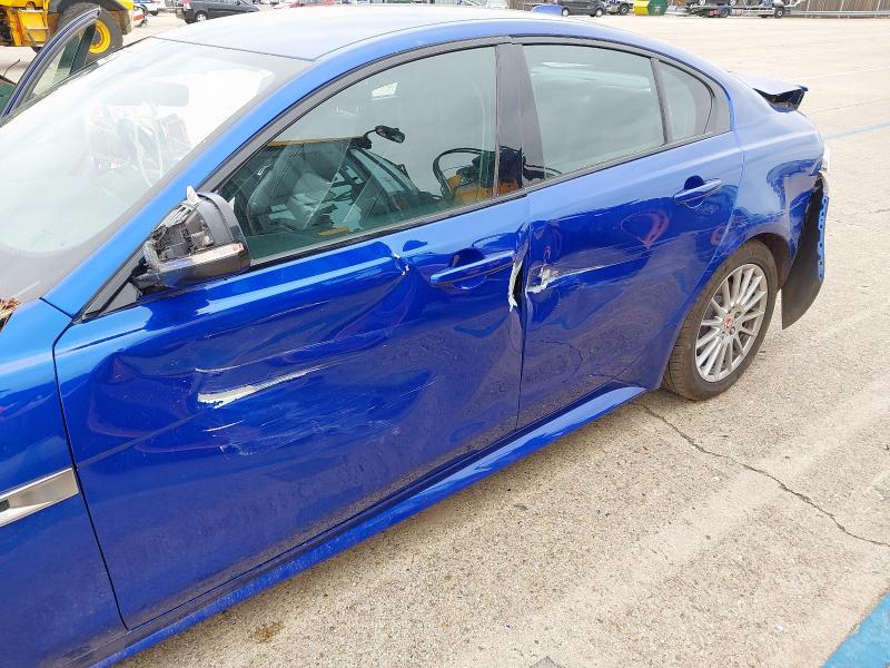 2019 JAGUAR XE R-SPORT D AUTO 