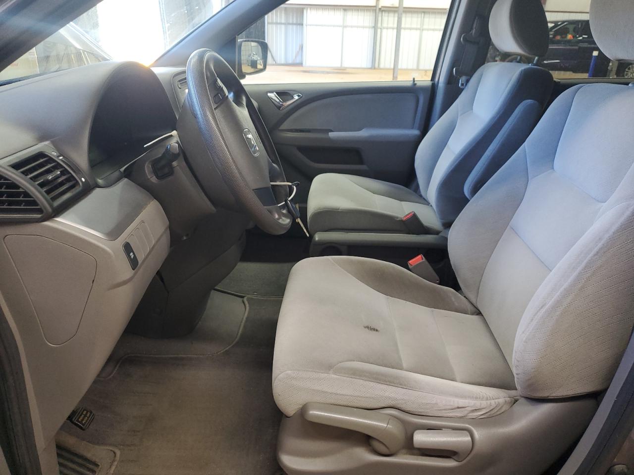 2009 Honda Odyssey Lx VIN: 5FNRL38219B055819 Lot: 71858535