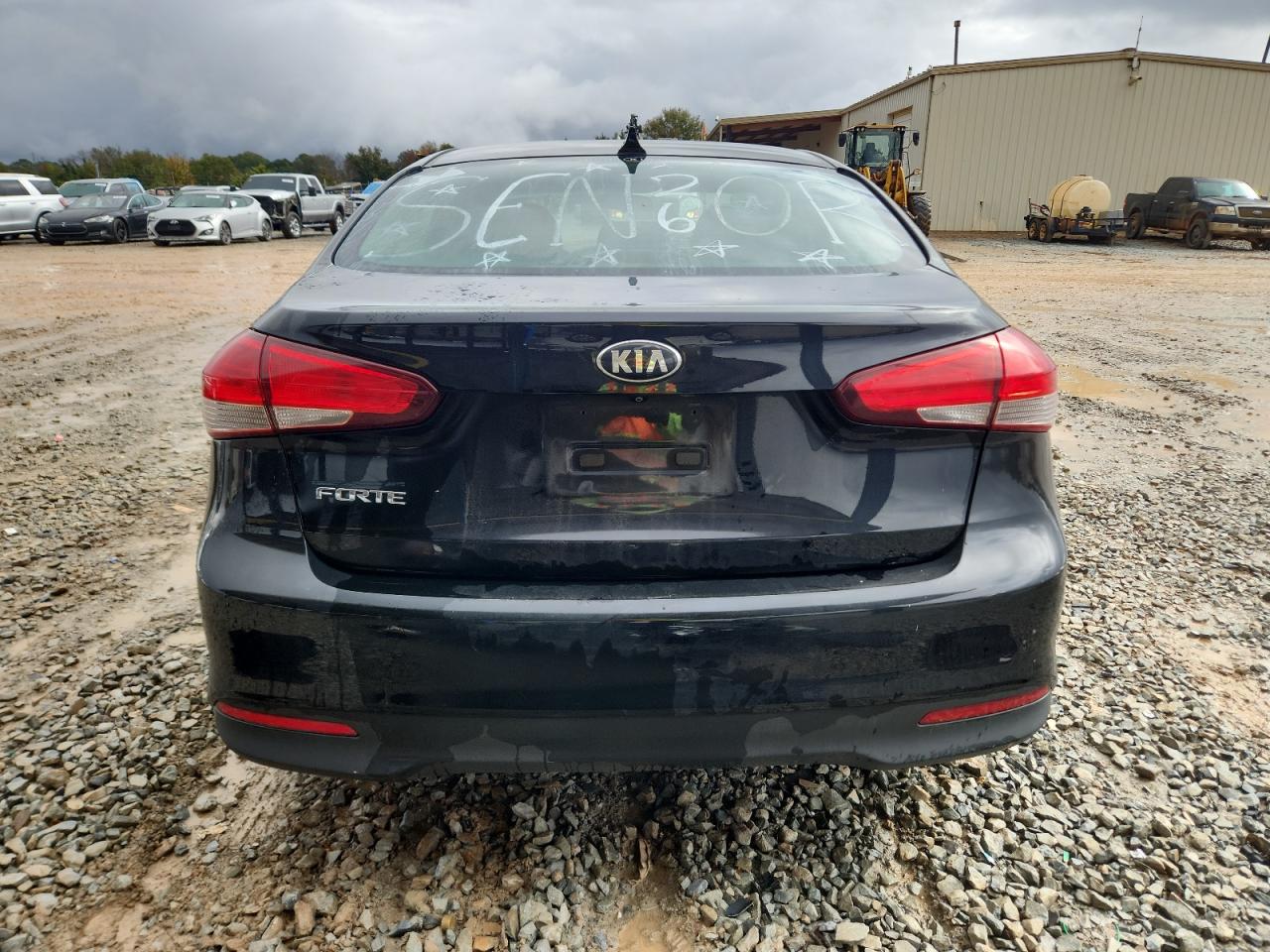 2017 Kia Forte Lx VIN: 3KPFL4A7XHE119567 Lot: 85406825