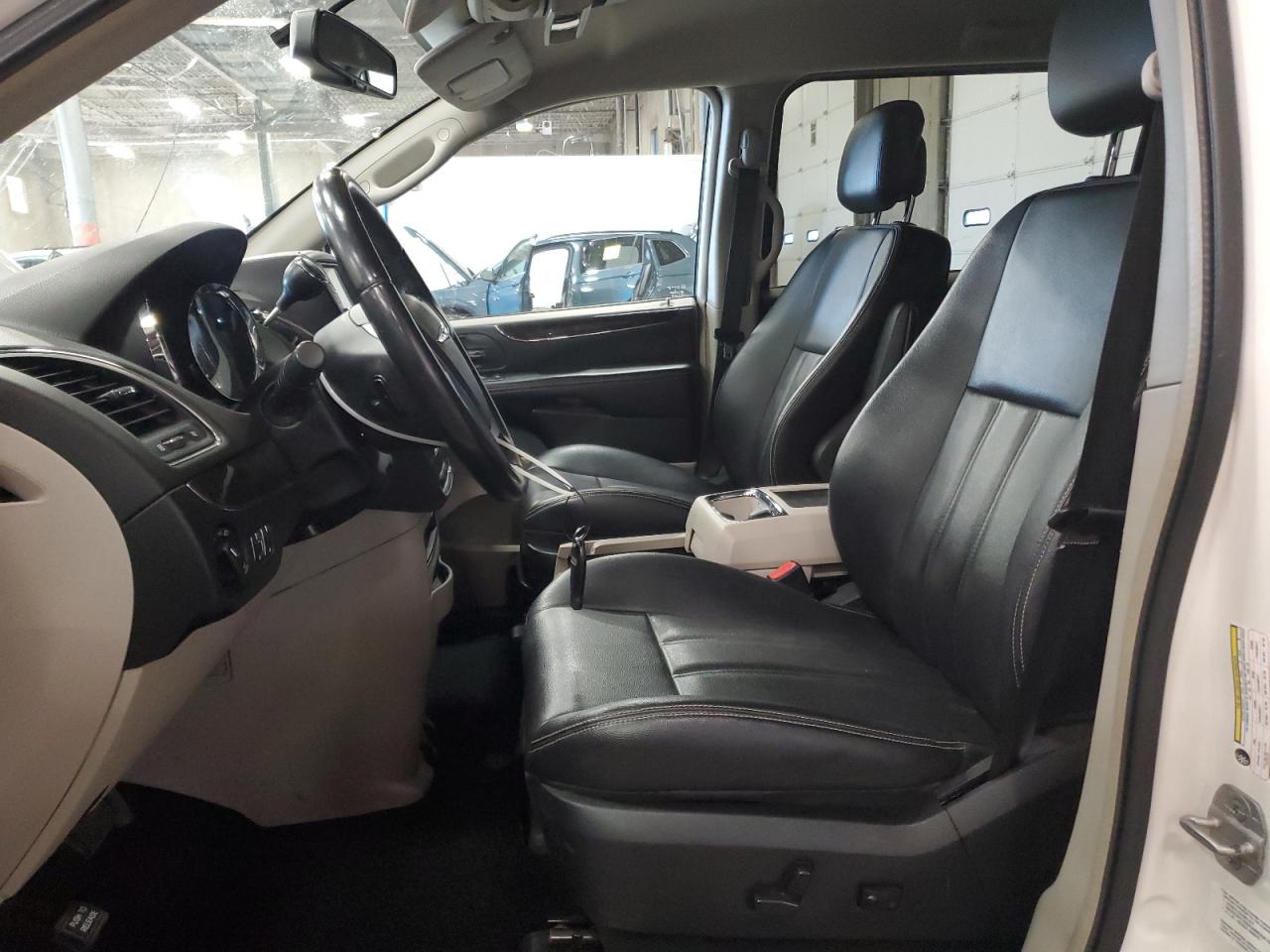 2013 Chrysler Town & Country Touring VIN: 2C4RC1BGXDR588676 Lot: 85728245