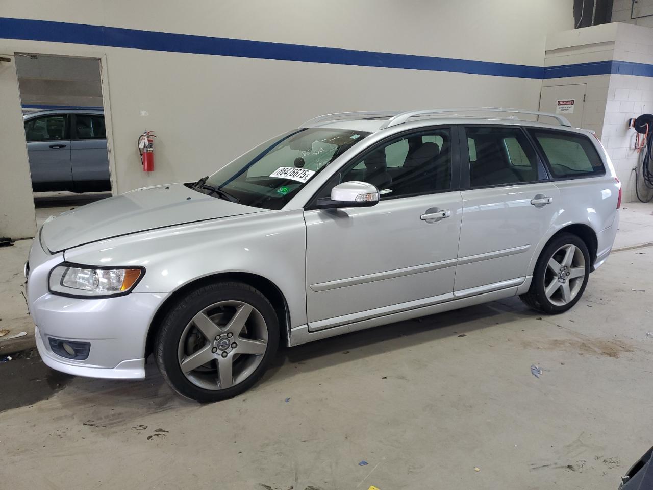 2009 VOLVO V50