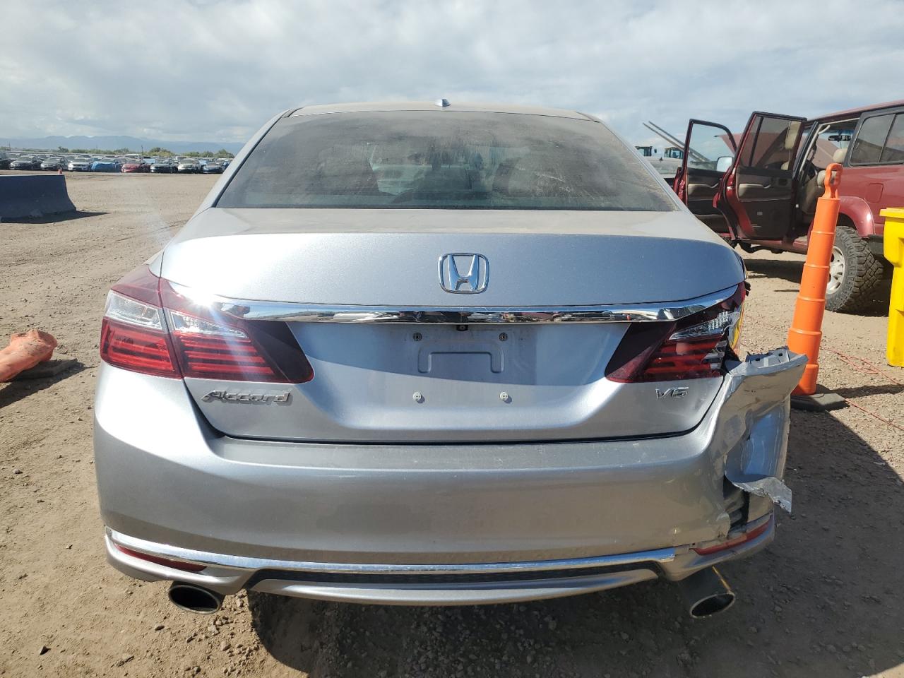 2017 Honda Accord Exl VIN: 1HGCR3F8XHA030678 Lot: 85942185