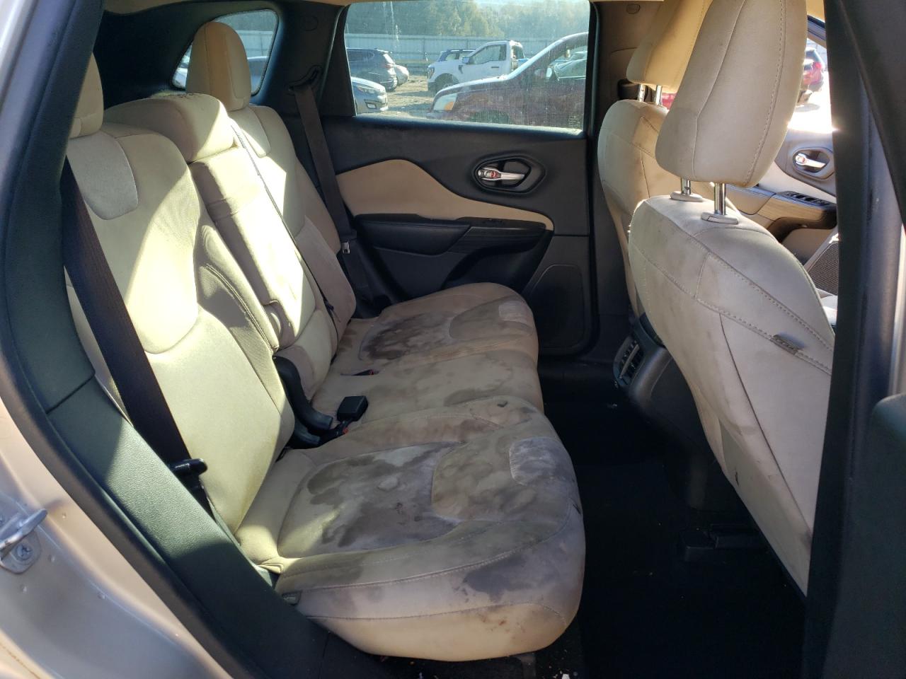 2015 Jeep Cherokee Sport VIN: 1C4PJLAB5FW584818 Lot: 84791205