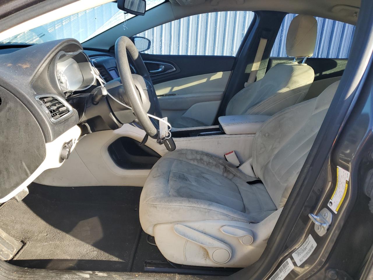 2015 Chrysler 200 Limited VIN: 1C3CCCAB7FN576867 Lot: 81894255