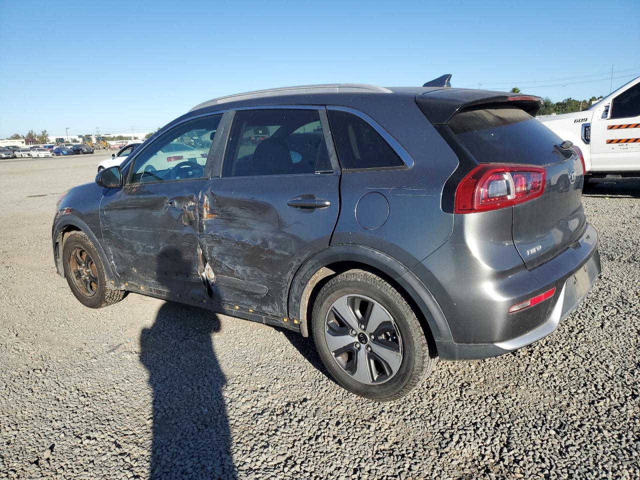 2018 Kia Niro Fe VIN: KNDCB3LC7J5132823 Lot: 90385525