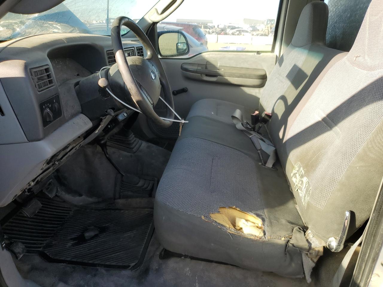 2003 Ford F250 Super Duty VIN: 1FTNF21L13EB26609 Lot: 85746075