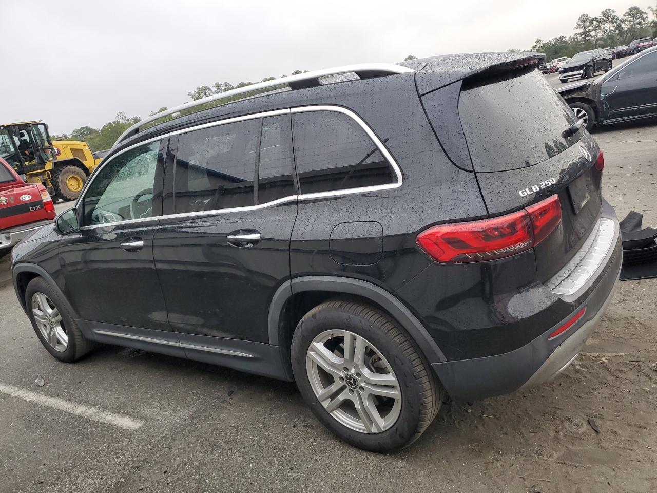 Фото: W1N4M4GB8LW022536