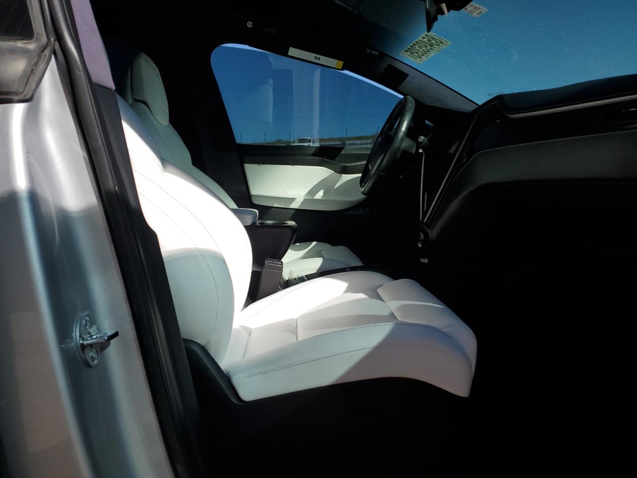 2018 Tesla Model X VIN: 5YJXCBE43JF126966 Lot: 85495395