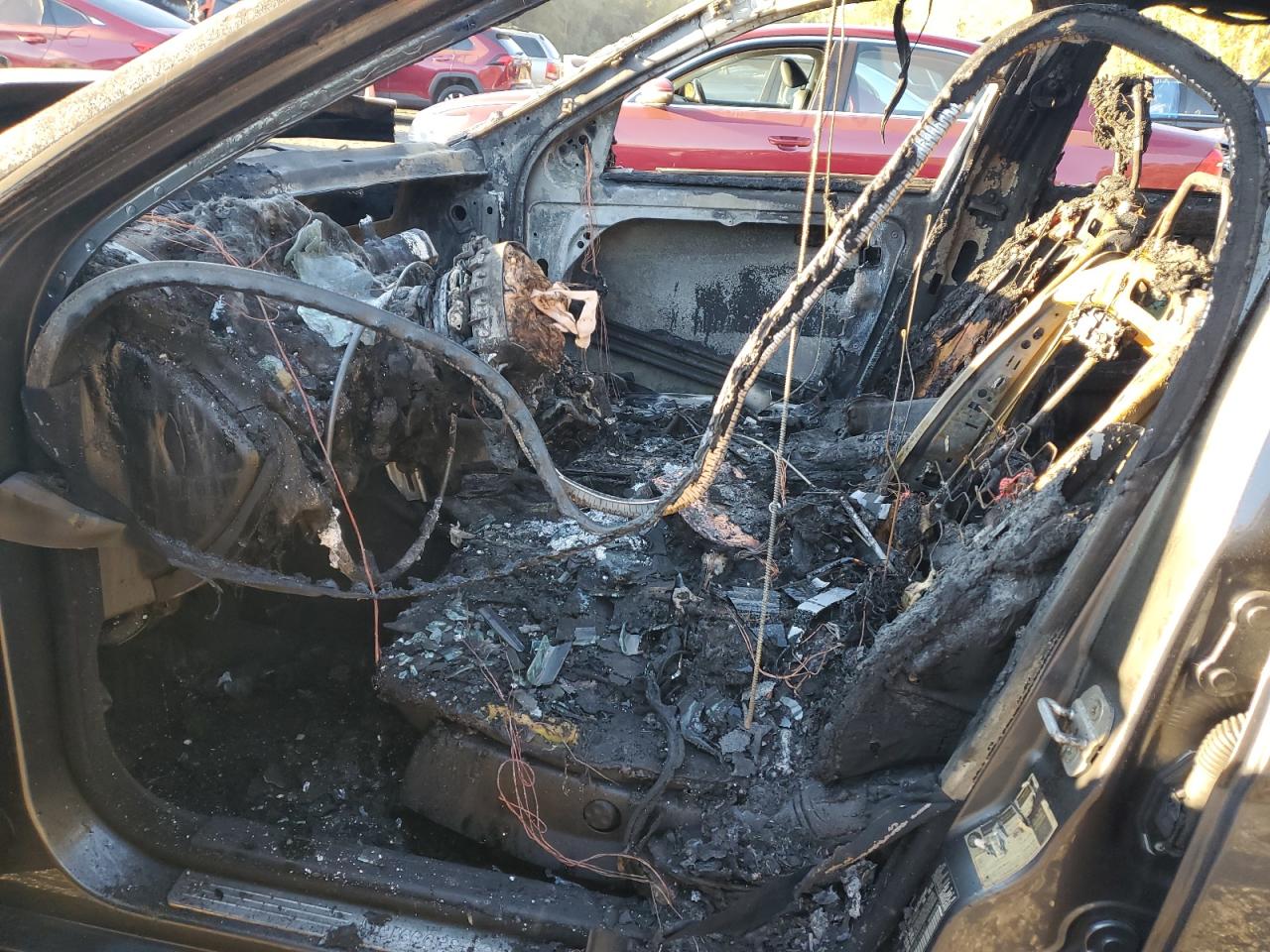 2011 Mercedes-Benz C 300 4Matic VIN: WDDGF8BB5BR166822 Lot: 84623835