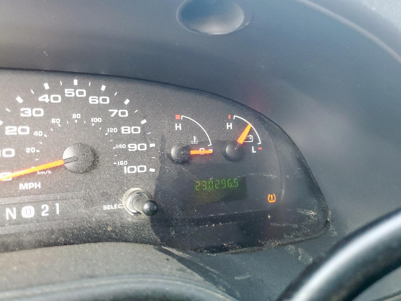 2008 Ford Econoline E250 Van VIN: 1FTNE24W18DA31392 Lot: 84481345