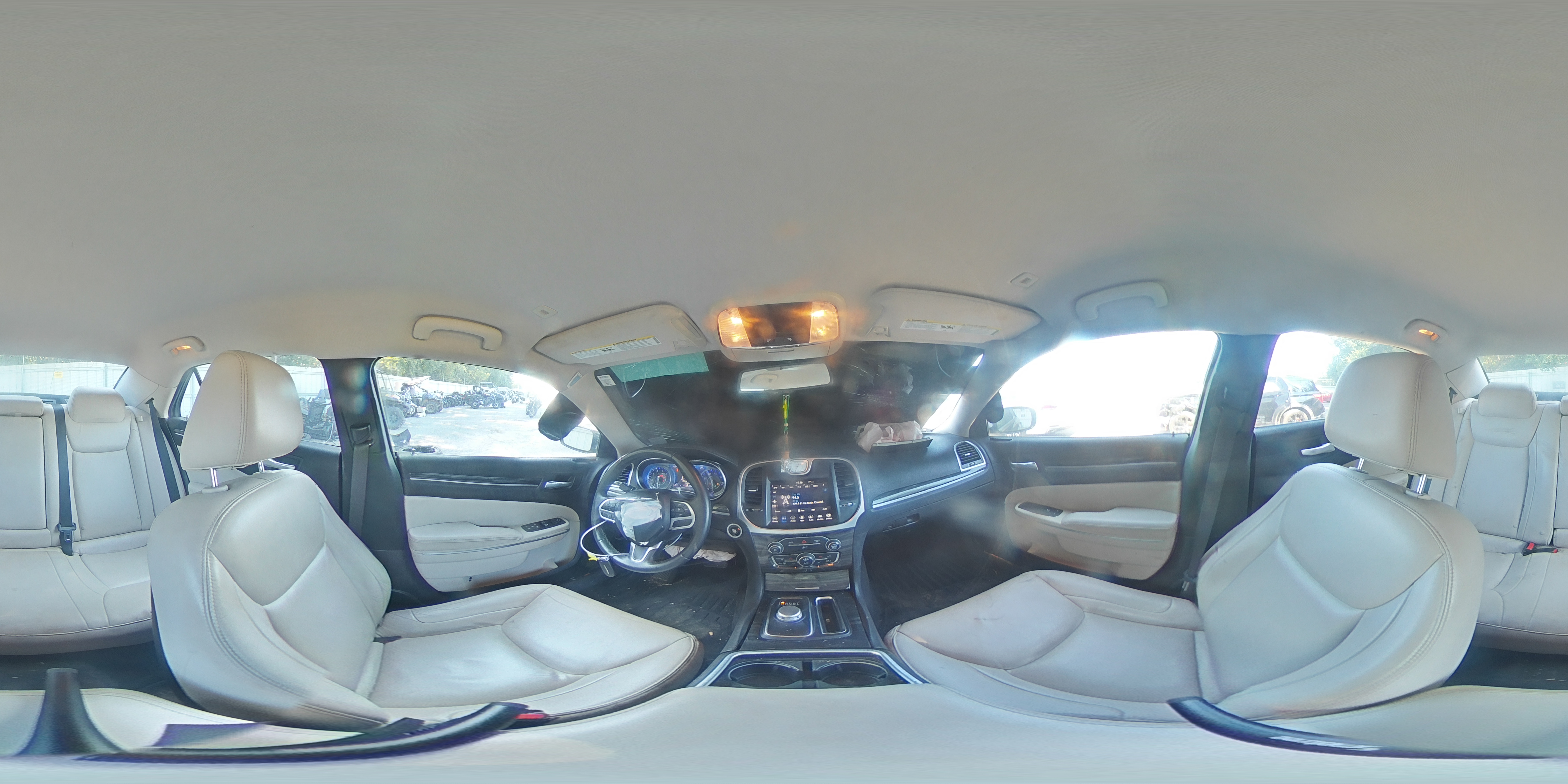 2018 Chrysler 300 Touring VIN: 2C3CCAAG1JH301335 Lot: 84979875