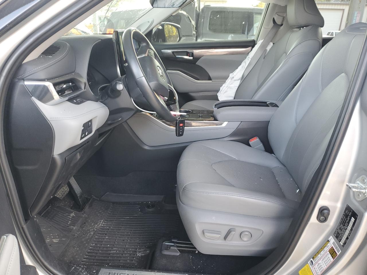 2023 Toyota Highlander L VIN: 5TDKDRAHXPS019703 Lot: 82379375