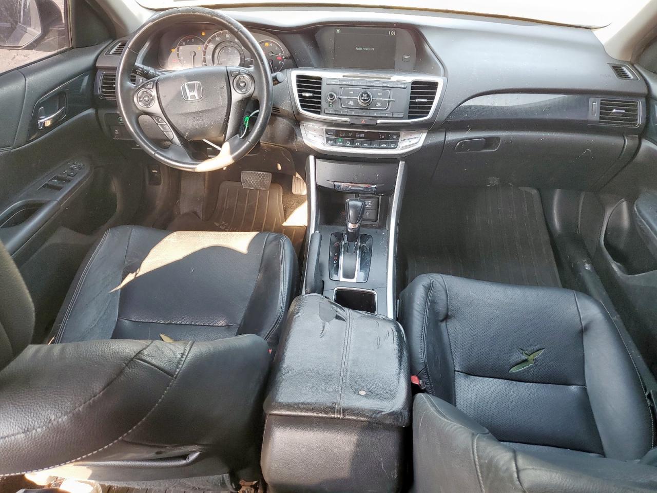 2015 Honda Accord Sport VIN: 1HGCR2F51FA208555 Lot: 81967035