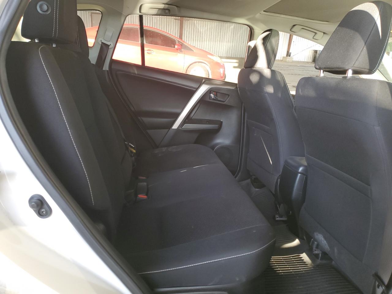 2017 Toyota Rav4 Hv Le VIN: JTMRJREV4HD101415 Lot: 85363175