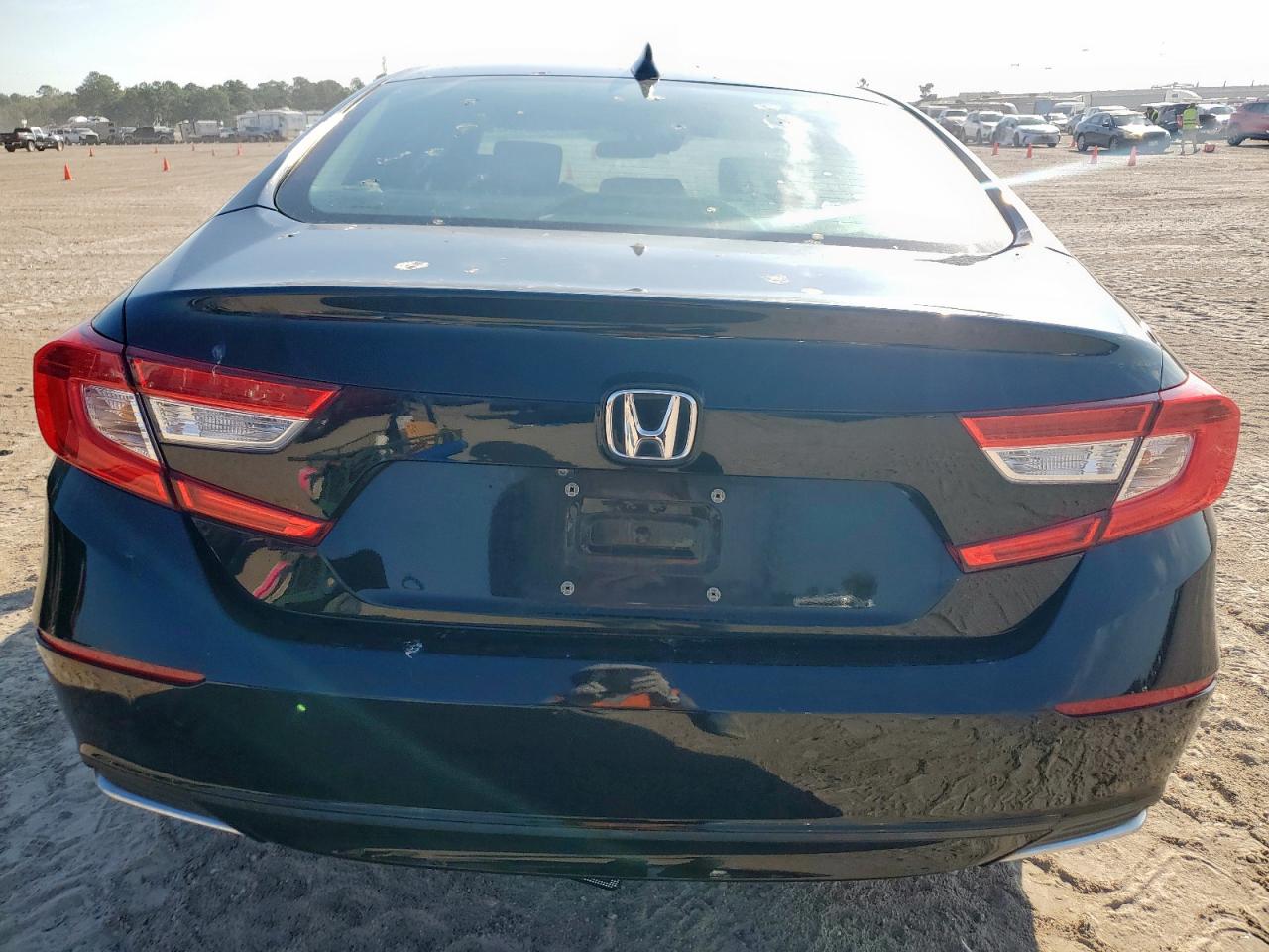 2018 Honda Accord Ex VIN: 1HGCV1F49JA019884 Lot: 82272425