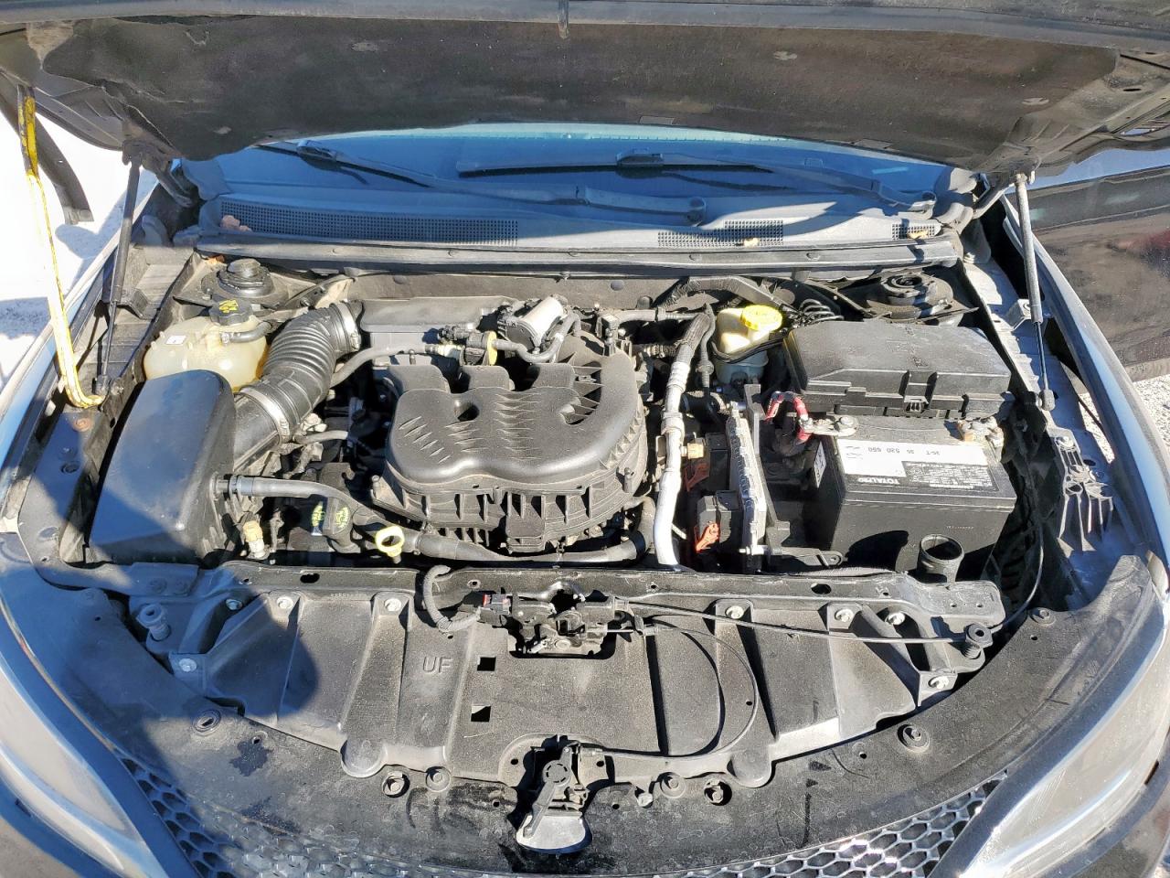 2015 Chrysler 200 S VIN: 1C3CCCBG0FN516715 Lot: 89507595