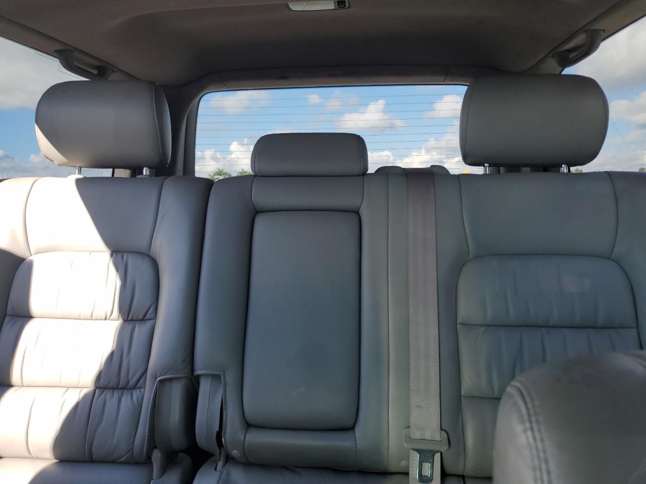 2007 Lexus Lx 470 VIN: JTJHT00W374023044 Lot: 85333215