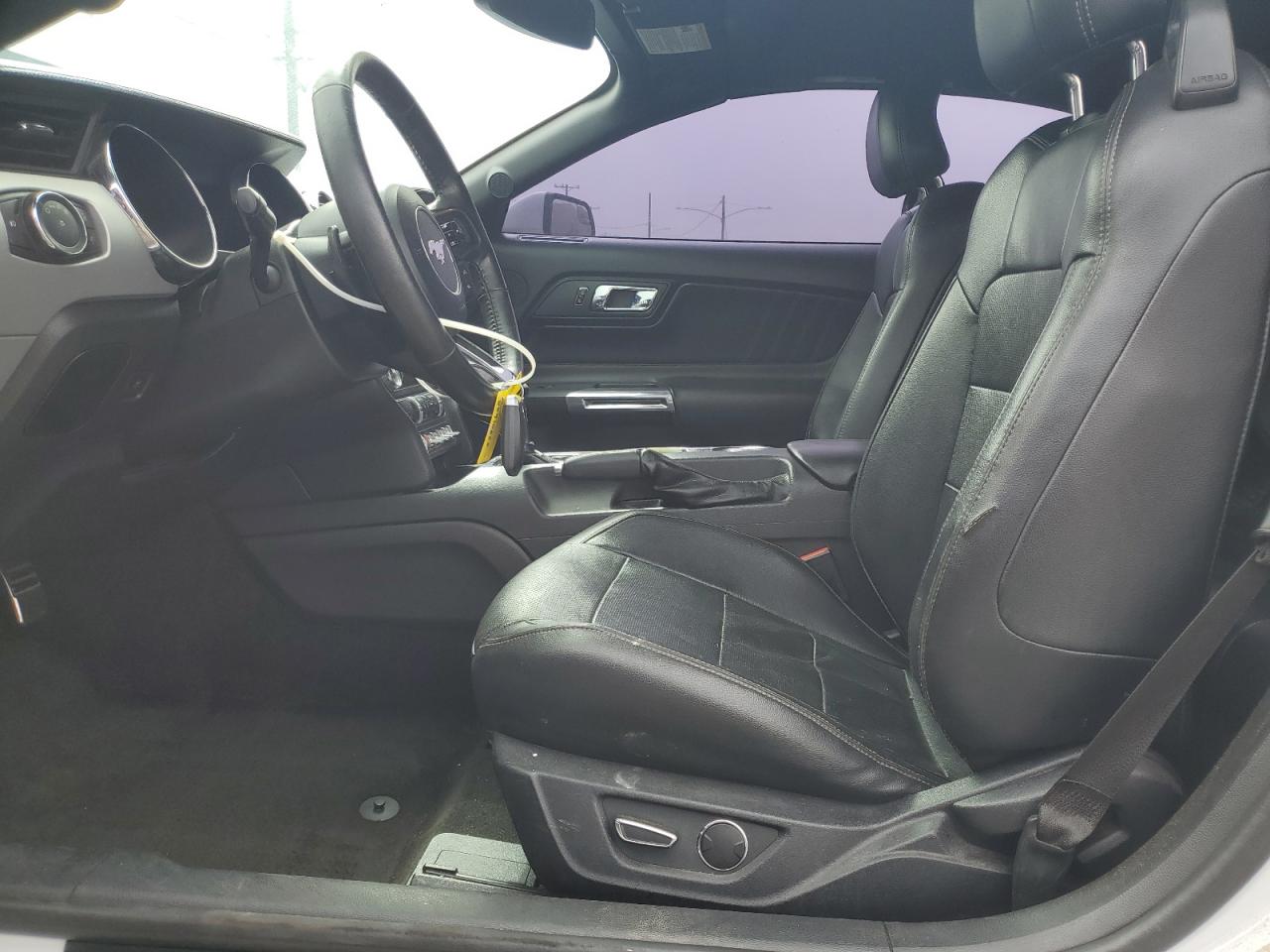 2017 Ford Mustang VIN: 1FATP8UH6H5220271 Lot: 85910865