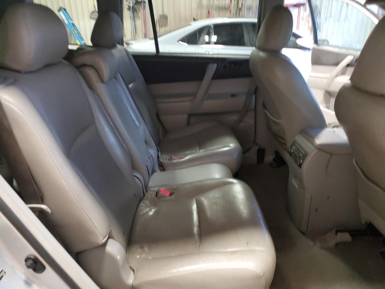 2009 Toyota Highlander VIN: JTEDS41AX92083587 Lot: 89868865