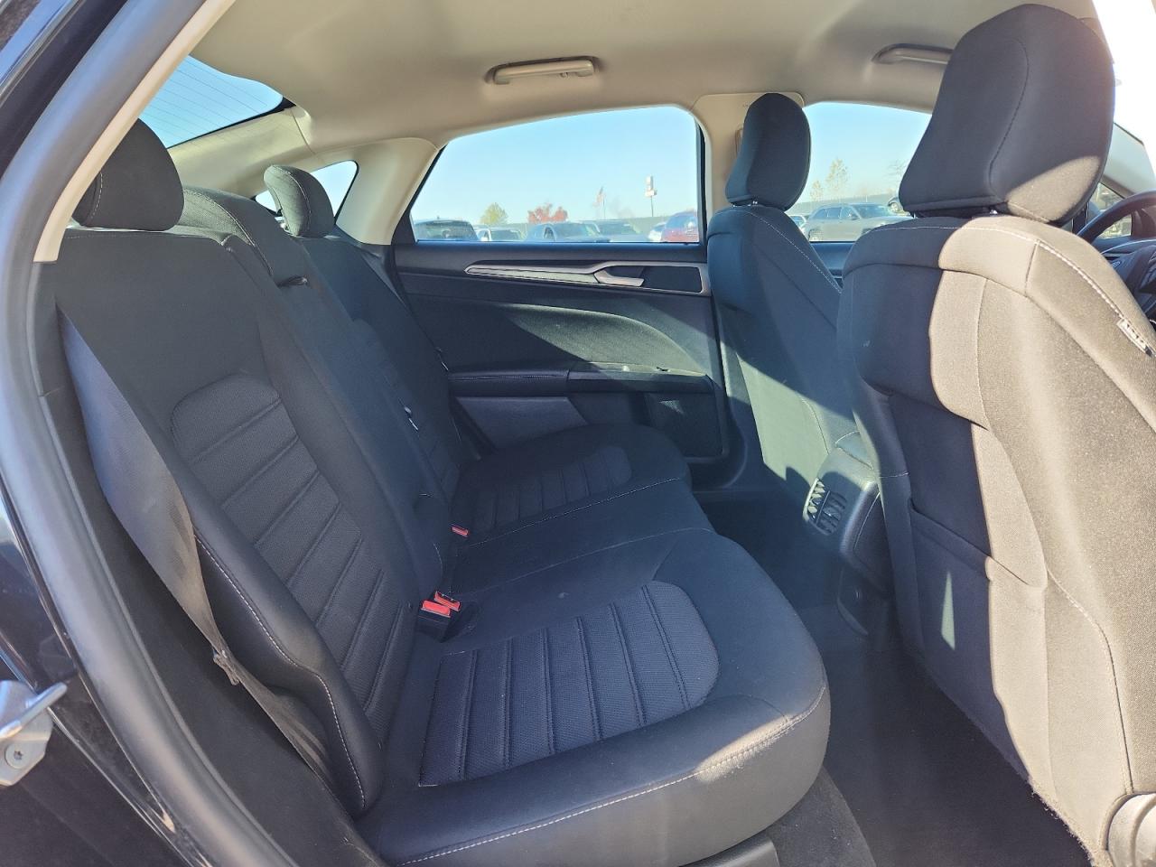 2020 Ford Fusion Se VIN: 3FA6P0HD2LR110880 Lot: 71997255