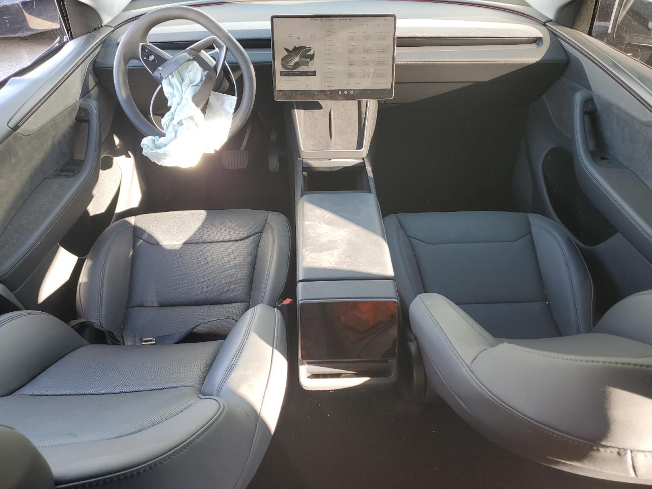 2026 Tesla Model Y VIN: 7SAYGDEE3TF345767 Lot: 69067875