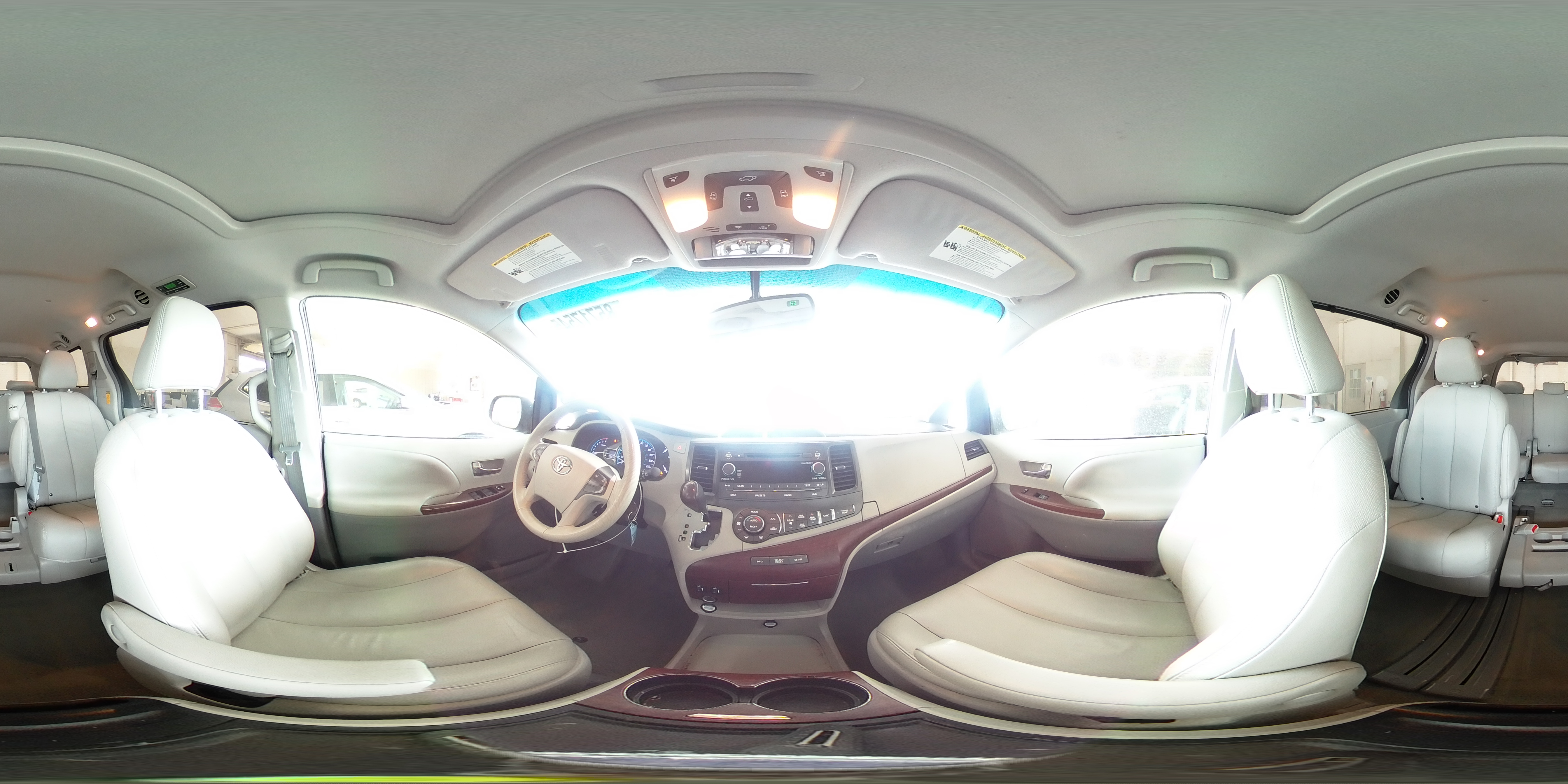 2013 Toyota Sienna Xle VIN: 5TDYK3DCXDS402646 Lot: 85717545