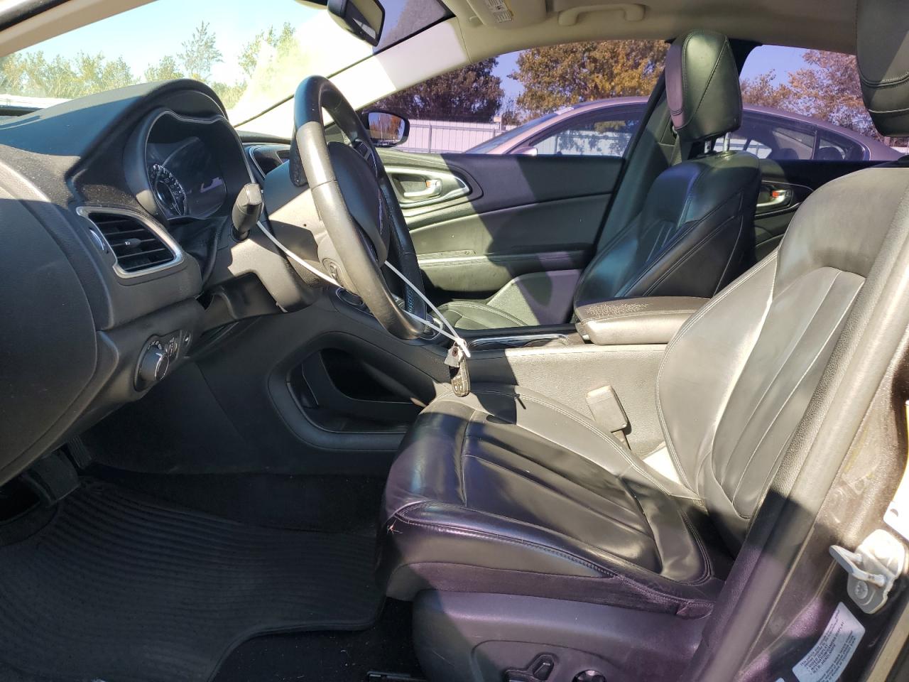 2017 Chrysler 200 Limited VIN: 1C3CCCAB7HN511231 Lot: 87211995