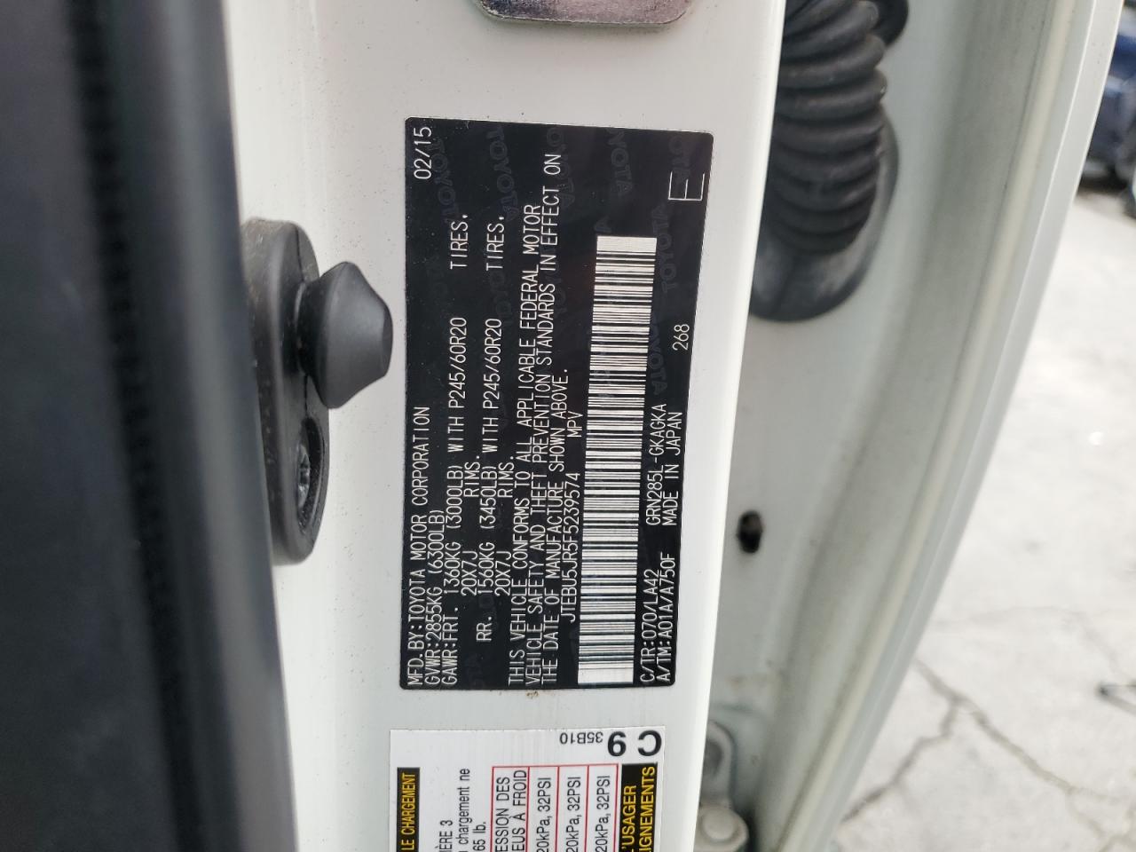 2015 Toyota 4Runner Sr5/Sr5 Premium VIN: JTEBU5JR5F5239574 Lot: 85725545