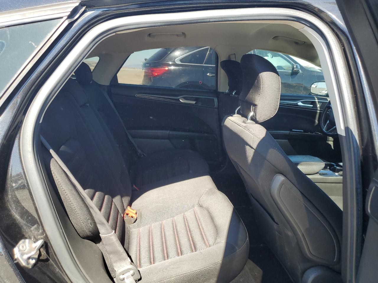 2015 Ford Fusion Se VIN: 3FA6P0H76FR105857 Lot: 82279755