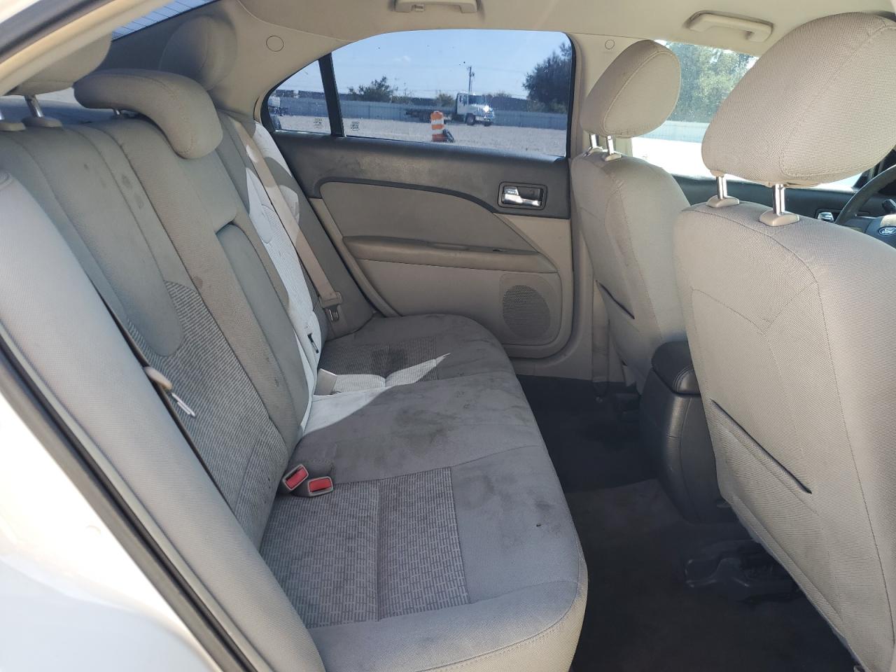 2011 Ford Fusion Se VIN: 3FAHP0HG5BR330869 Lot: 90049835