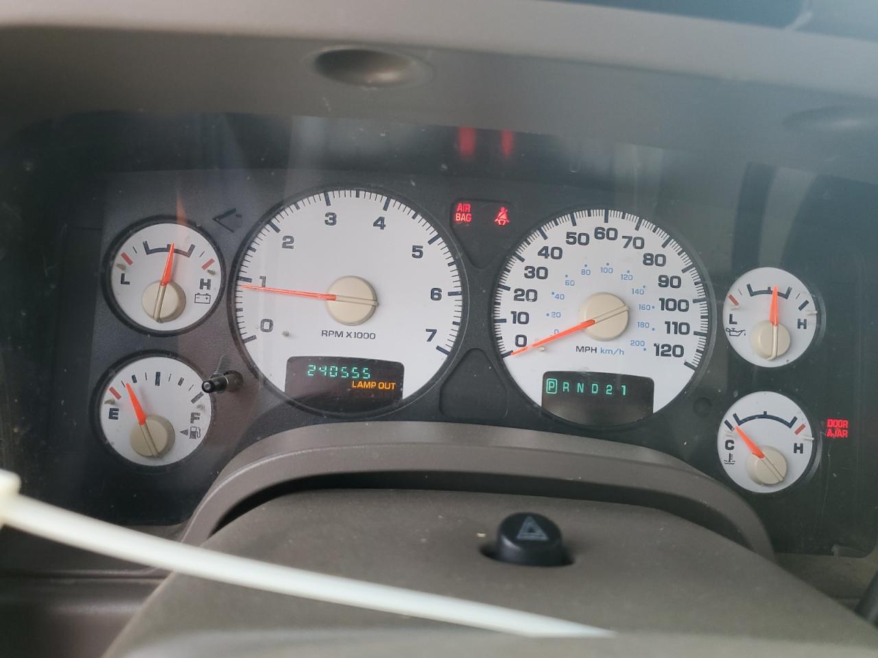 2002 Dodge Ram 1500 VIN: 3B7HA18N22G104154 Lot: 90664105