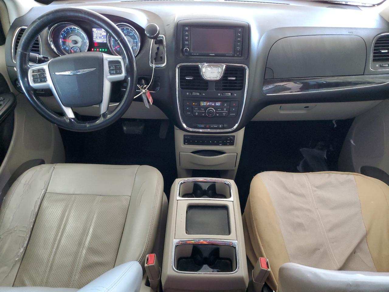2013 Chrysler Town & Country Touring L VIN: 2C4RC1CG2DR606909 Lot: 84301655
