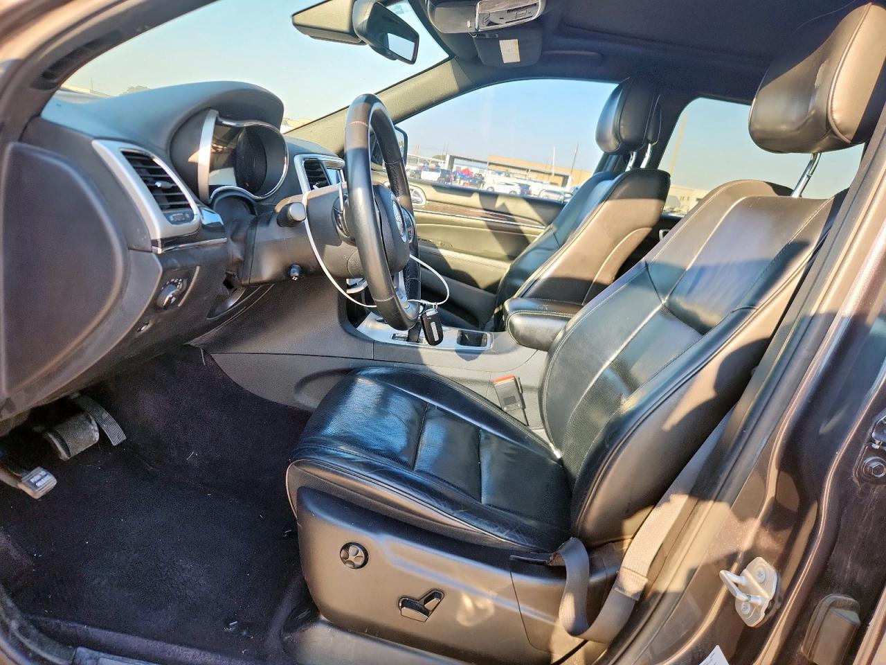 2015 Jeep Grand Cherokee Overland VIN: 1C4RJECG8FC192642 Lot: 84054495