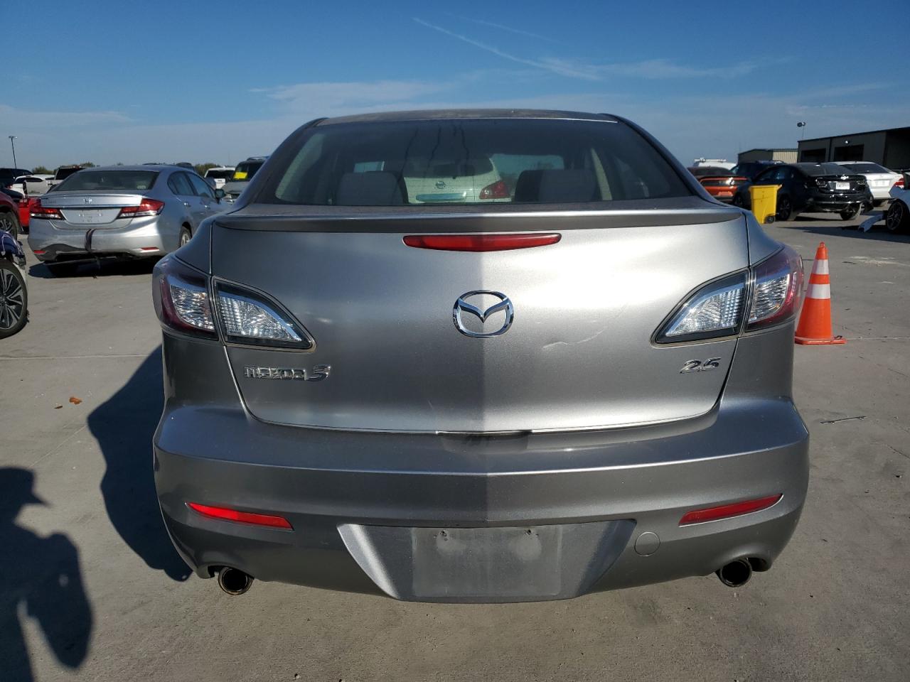 2010 Mazda 3 S VIN: JM1BL1S64A1184555 Lot: 86654465