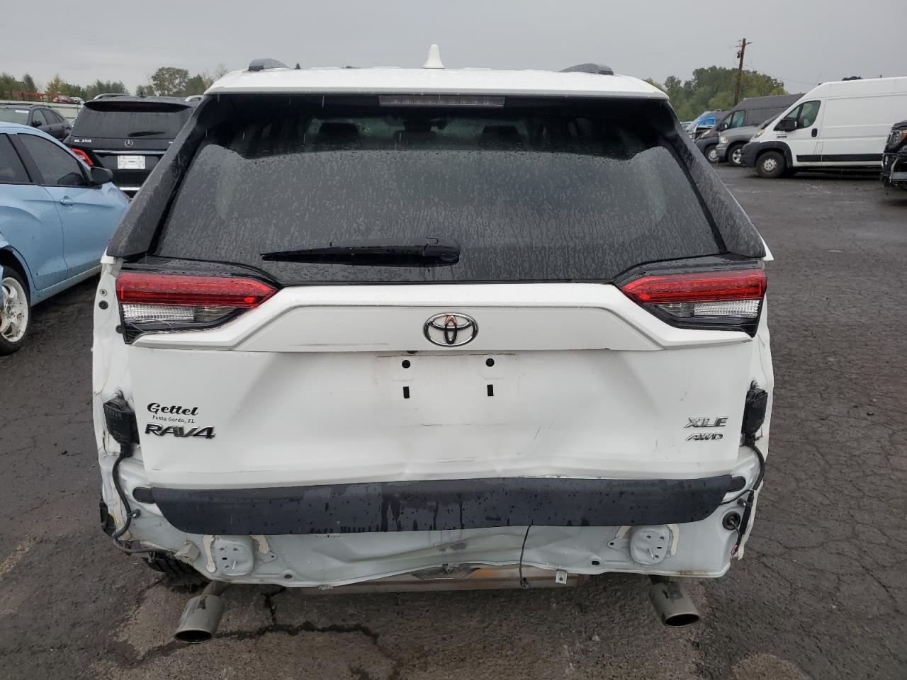 2021 Toyota Rav4 Xle VIN: 2T3P1RFV6MC240370 Lot: 82007985