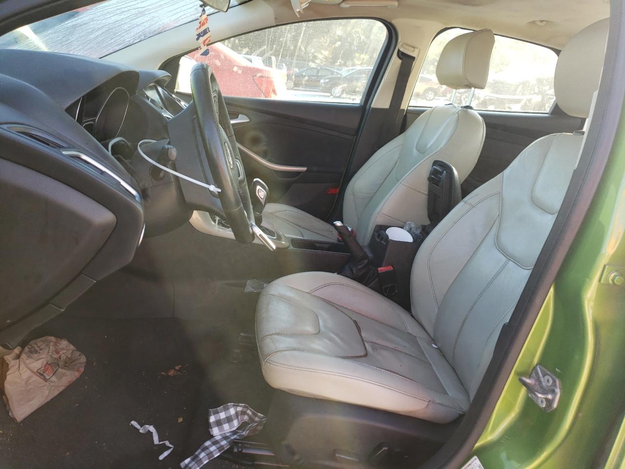 2018 Ford Focus Titanium VIN: 1FADP3J21JL294075 Lot: 84466125