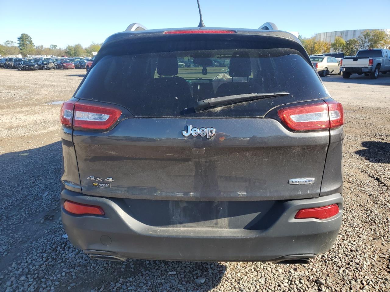2016 Jeep Cherokee Latitude VIN: 1C4PJMCS9GW372492 Lot: 85729185