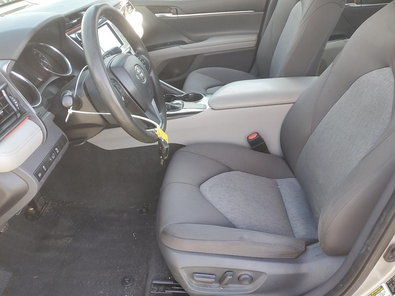 2019 Toyota Camry L VIN: 4T1B11HK4KU729238 Lot: 84051485