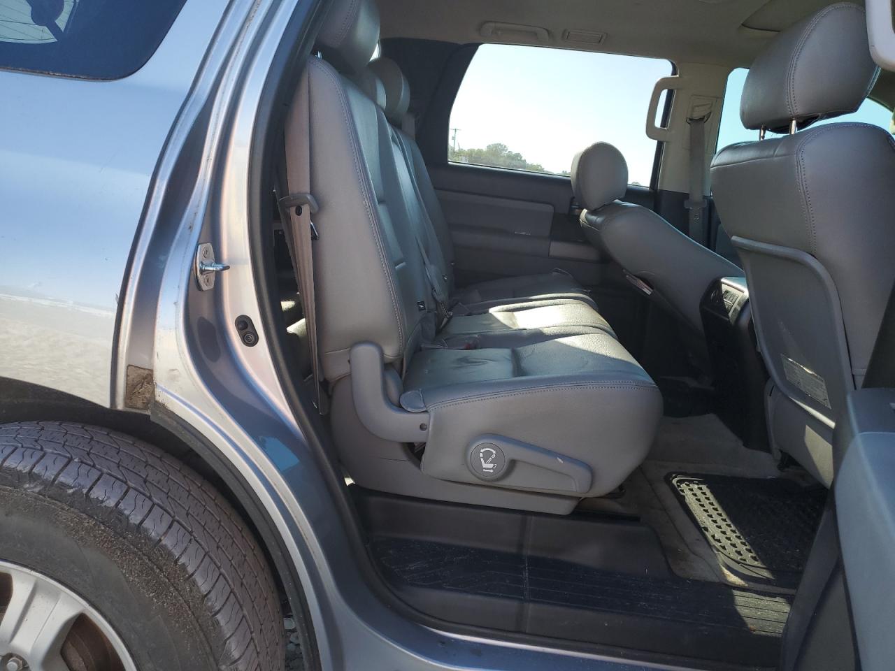 2011 Toyota Sequoia Sr5 VIN: 5TDZM5G16BS002634 Lot: 85186475