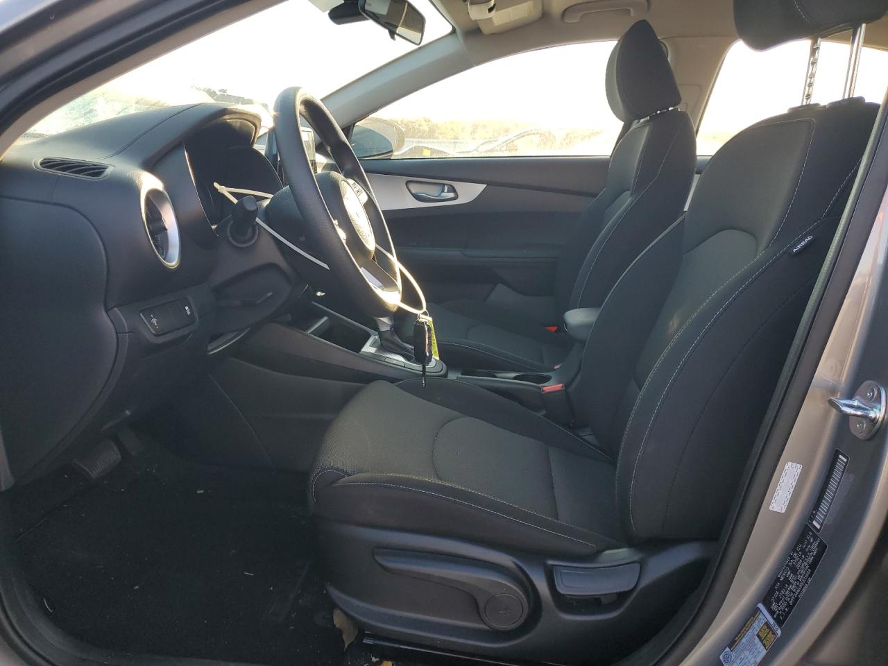 2024 Kia Forte Lx VIN: 3KPF24AD2RE835664 Lot: 82239895