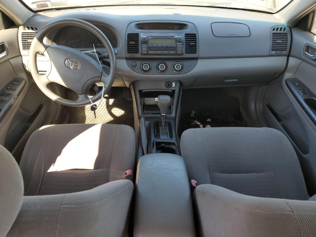 2006 Toyota Camry Le VIN: JTDBE30KX63040123 Lot: 84068335