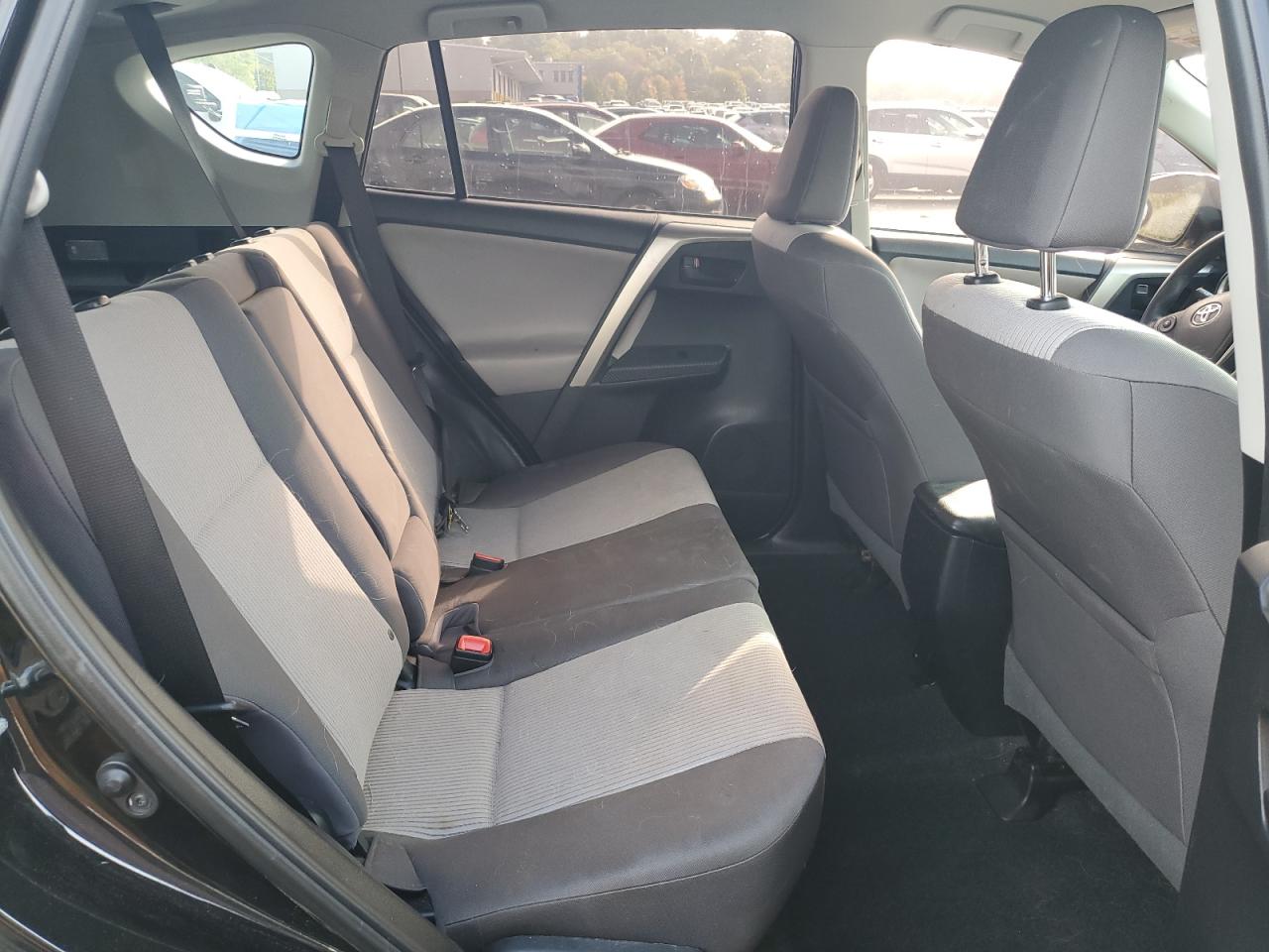 2015 Toyota Rav4 Le VIN: 2T3BFREV1FW302000 Lot: 82208465