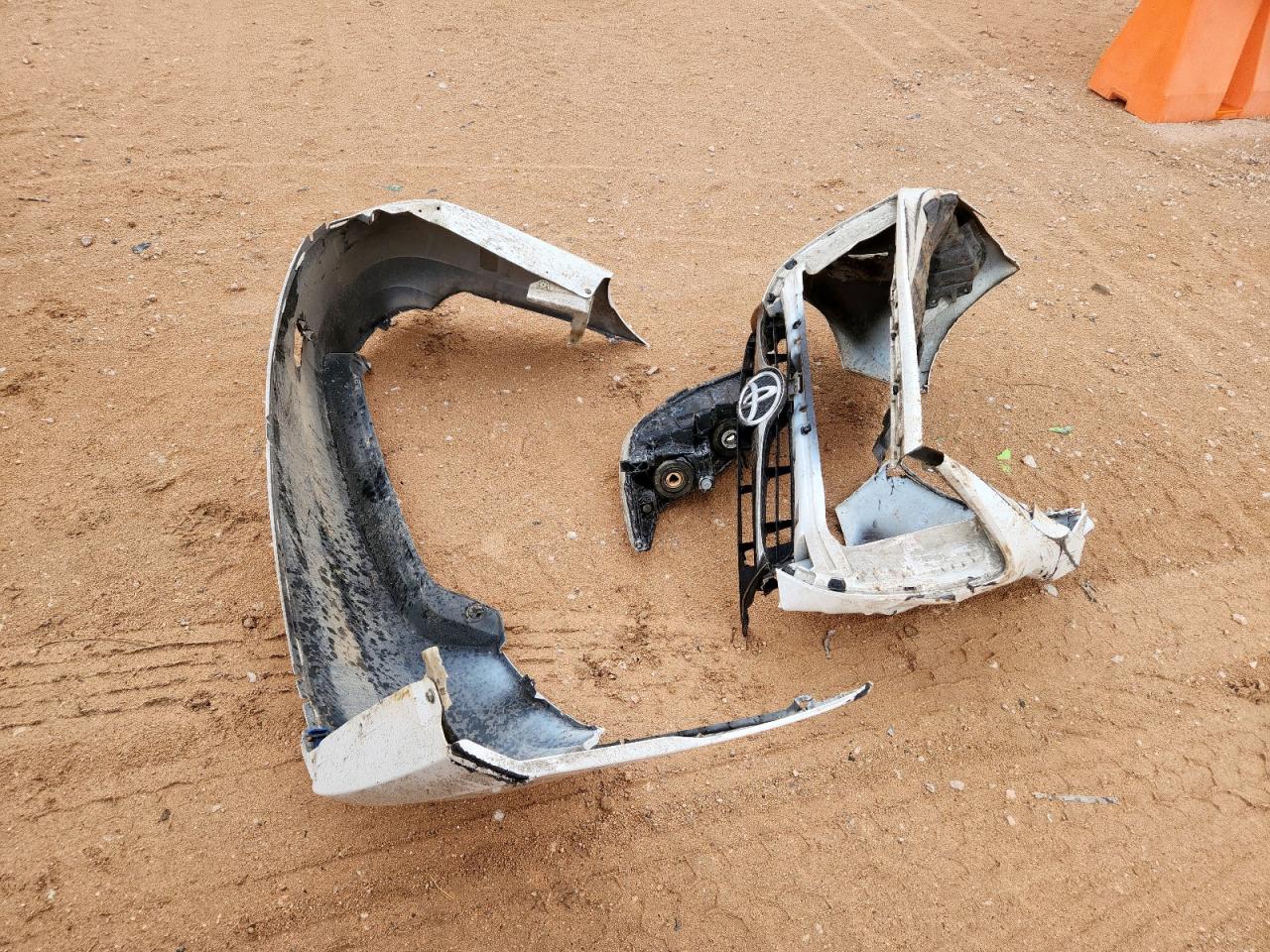 2015 Toyota Camry Le VIN: 4T1BF1FK9FU042556 Lot: 86110895